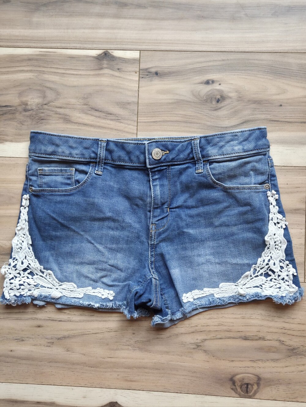 SO Girls Denim Shorts Size 16 Blue Distressed Crochet Lace Trim Jean Shorts